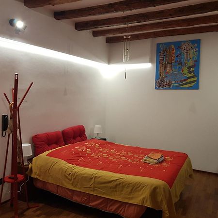 Monolocale Sui Tetti Di Bologna - Via Indipendenza公寓 外观 照片