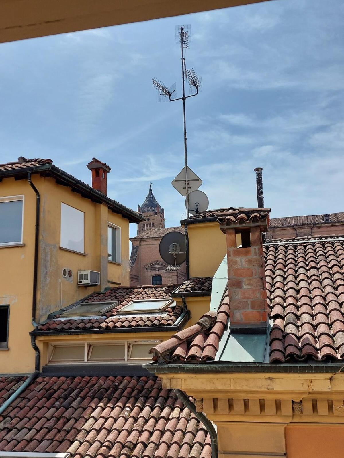 Monolocale Sui Tetti Di Bologna - Via Indipendenza公寓 外观 照片